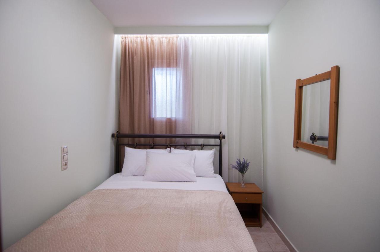 Avyssos Residents Aparthotel Kalamaki  Exterior photo