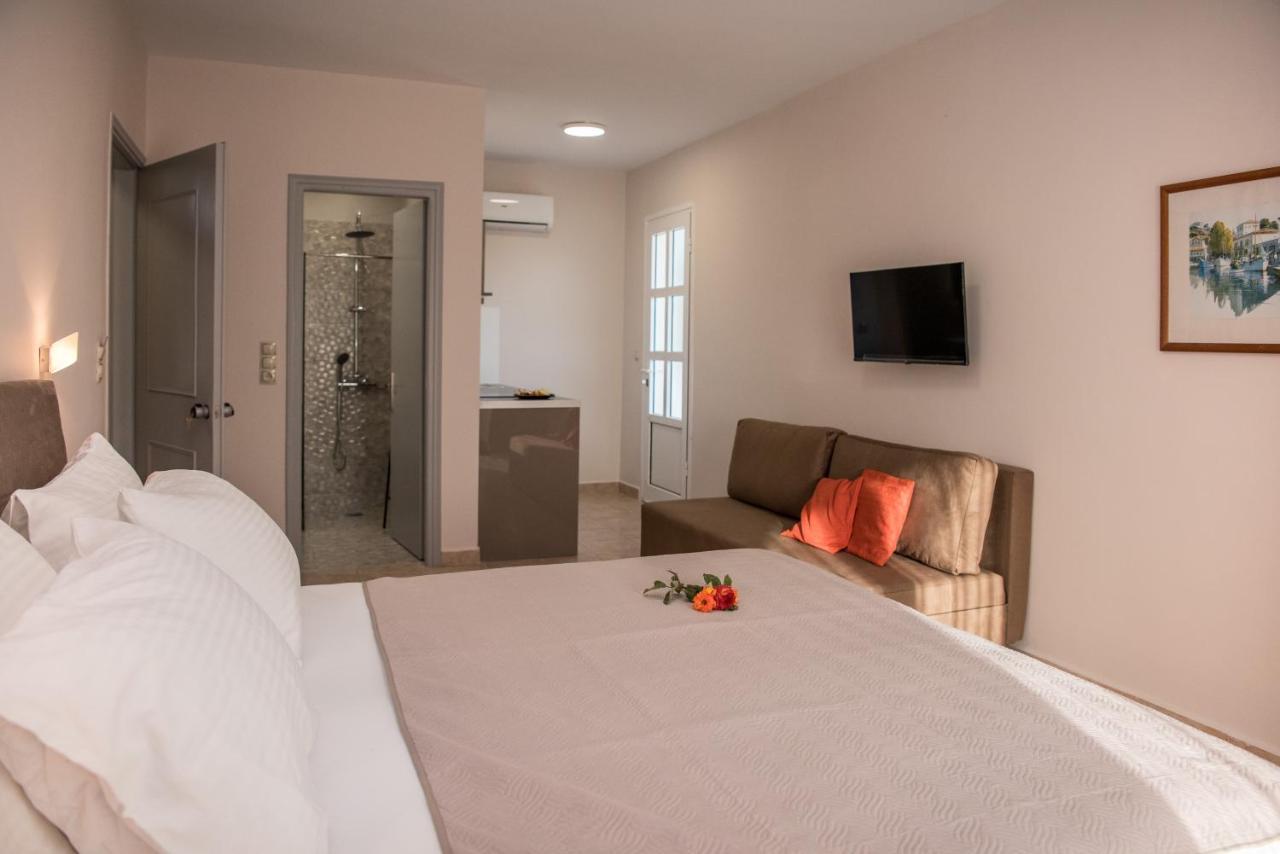 Avyssos Residents Aparthotel Kalamaki  Exterior photo