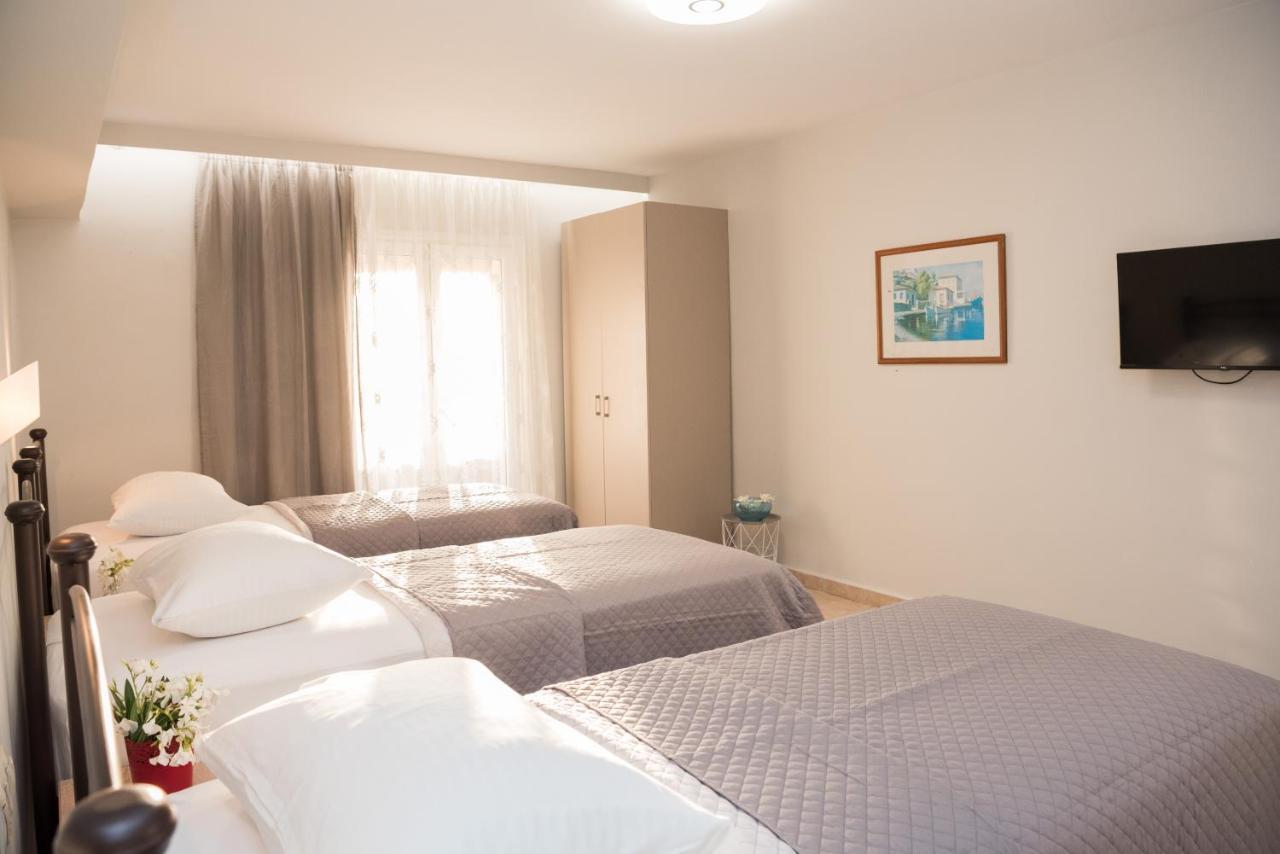 Avyssos Residents Aparthotel Kalamaki  Exterior photo
